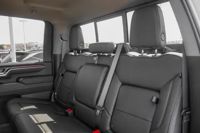 2026 GMC Sierra 3500HD Denali - Photo 32