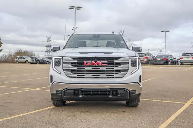 2026 GMC Sierra 1500 SLE - Photo 3