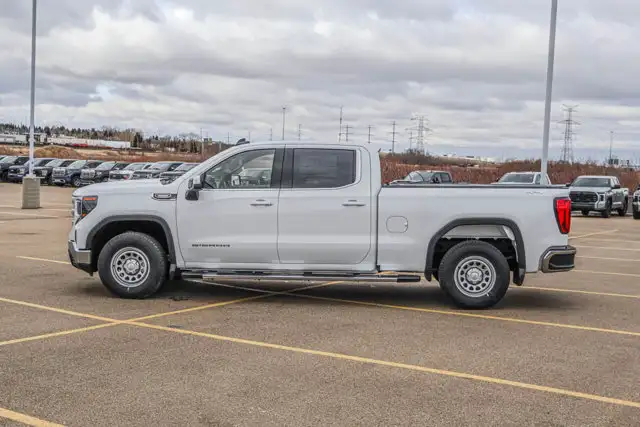 2026 GMC Sierra 1500 SLE - Photo 5