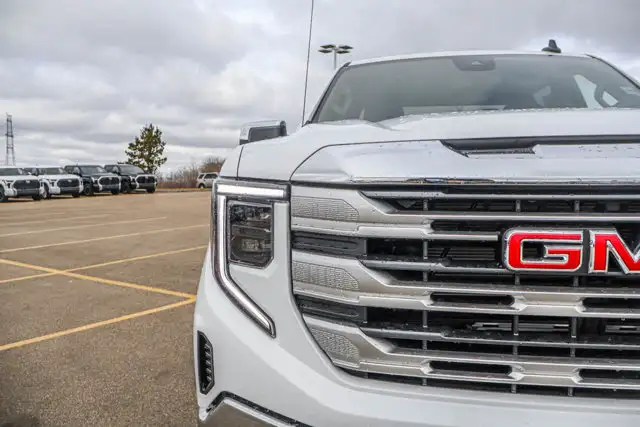2026 GMC Sierra 1500 SLE - Photo 11