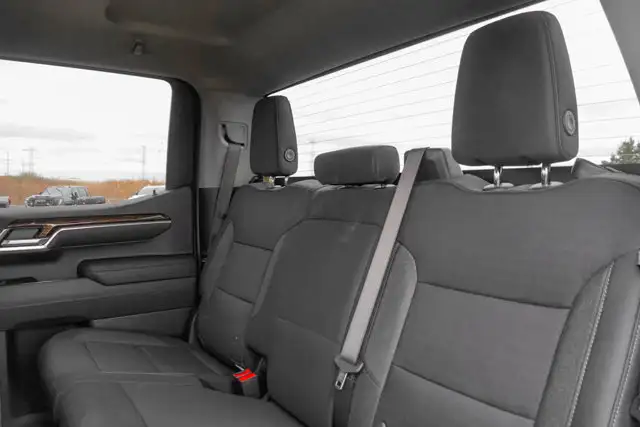 2026 GMC Sierra 1500 SLE - Photo 31