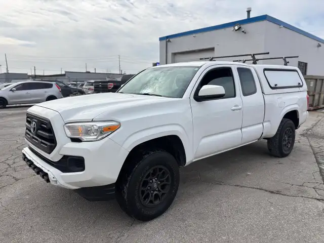 2016 Toyota Tacoma SR