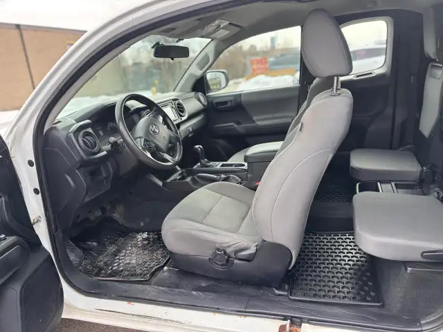 2016 Toyota Tacoma SR - Photo 14
