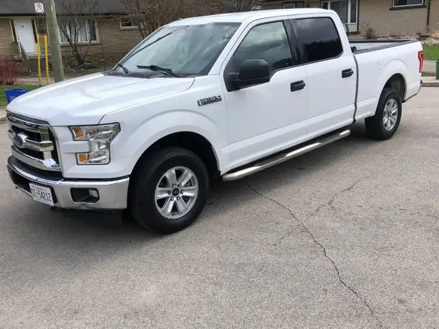 2017 FORD F-150 XLT | 4WD | CLEAN CARFAX | MUST SEE