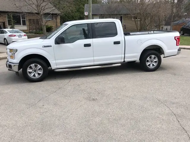 2017 FORD F-150 XLT | 4WD | CLEAN CARFAX | MUST SEE - Photo 3