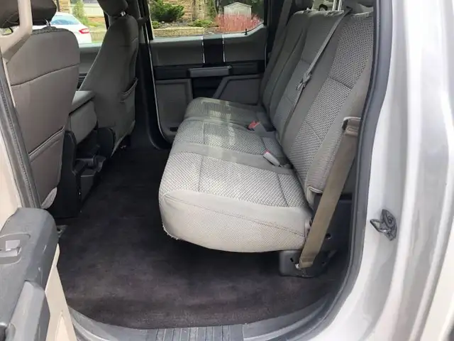 2017 FORD F-150 XLT | 4WD | CLEAN CARFAX | MUST SEE - Photo 6