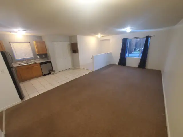 South Windsor Upper 2bd in 4-Plex w/5 appliances Available Immed - Photo 5