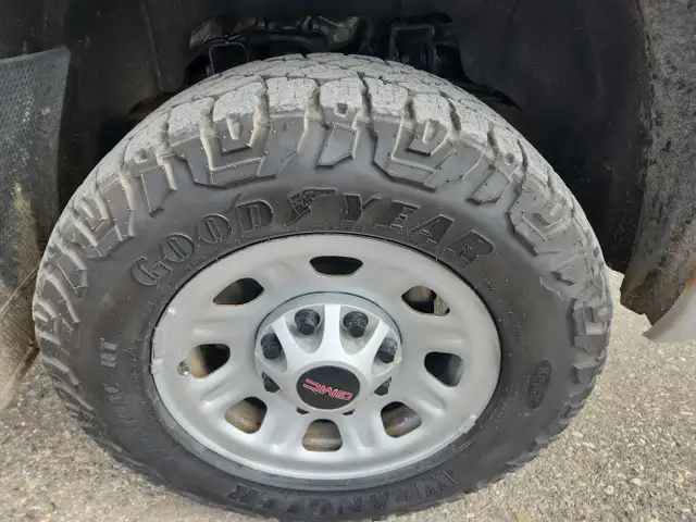 2019 GMC Sierra 2500HD - Photo 12