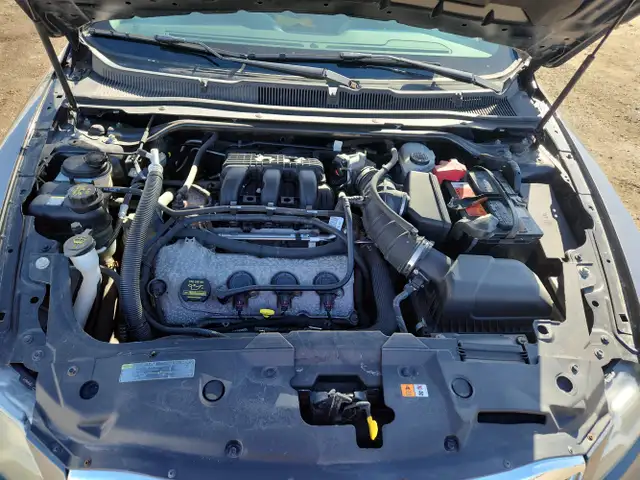 2011 Ford Taurus - Photo 25