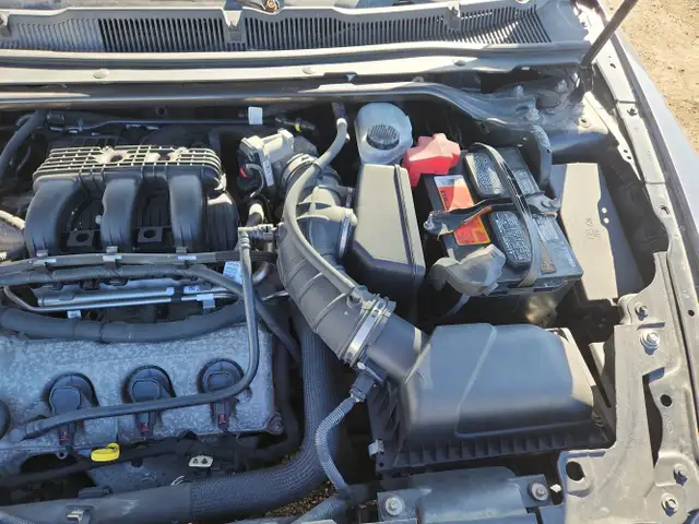 2011 Ford Taurus - Photo 26