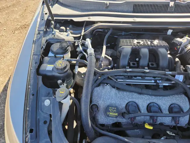 2011 Ford Taurus - Photo 27