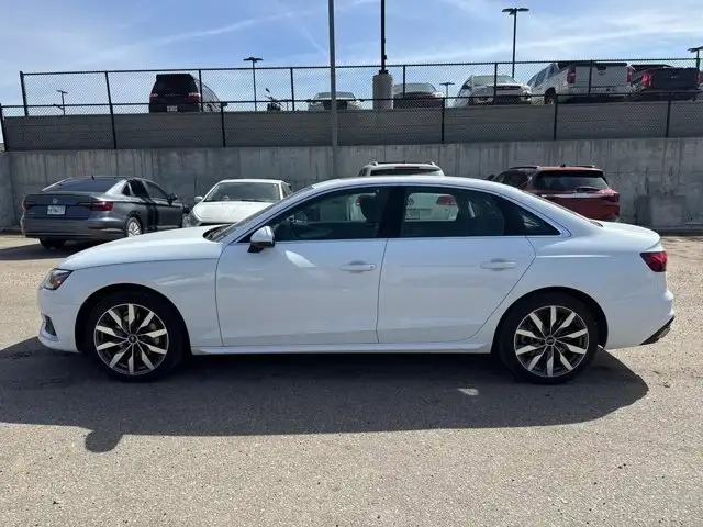 2023 Audi A4 Sedan Komfort - Photo 2