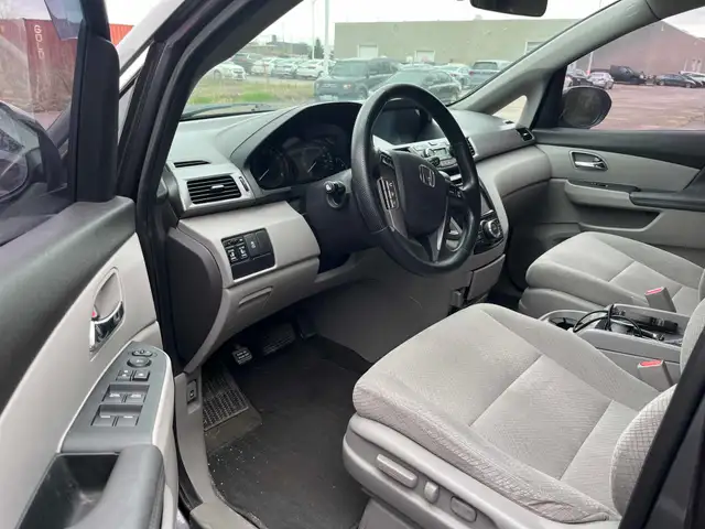 2015 Honda Odyssey 4dr Wgn EX - Photo 6