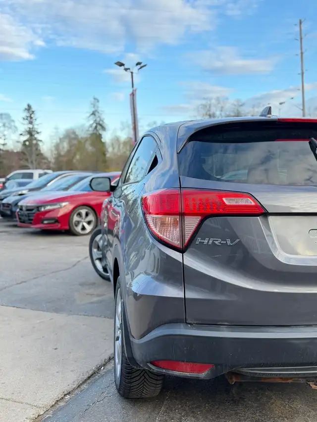 2017 Honda HR-V 2WD 4dr CVT EX - Photo 11