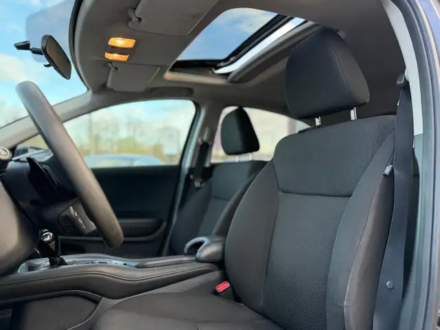 2017 Honda HR-V 2WD 4dr CVT EX - Photo 17
