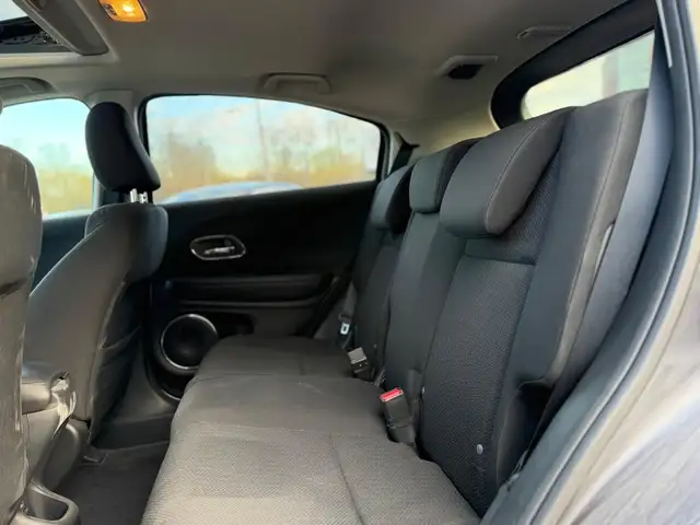 2017 Honda HR-V 2WD 4dr CVT EX - Photo 19