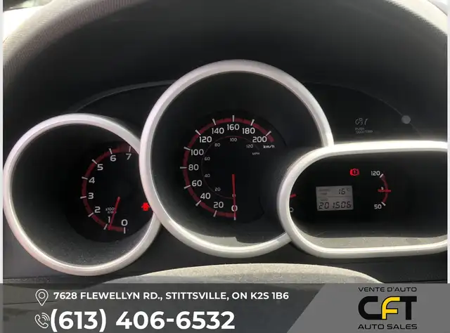 2010 Pontiac Vibe - Photo 8