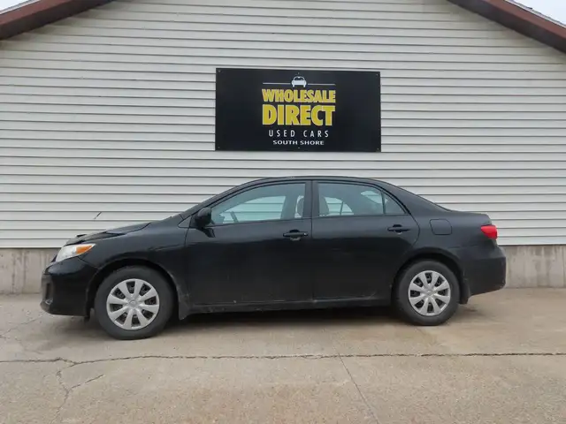 2013 Toyota Corolla CE - Photo 3