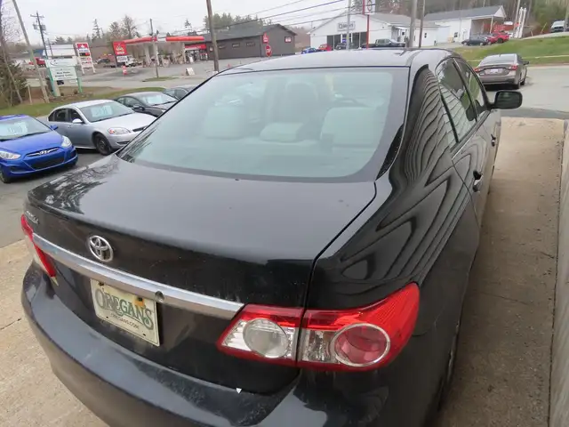 2013 Toyota Corolla CE - Photo 5