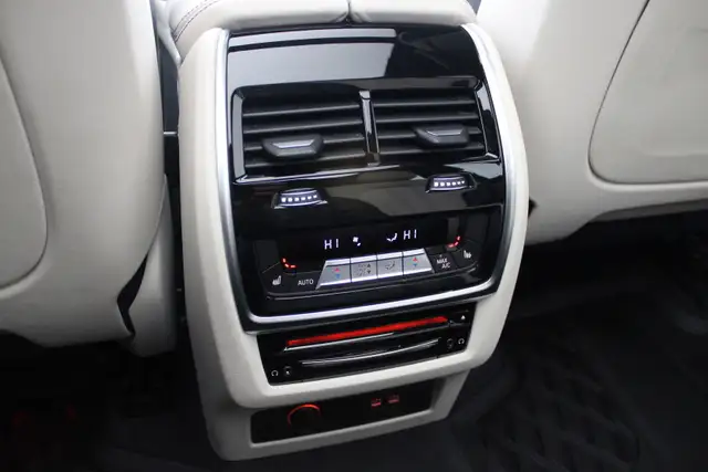2019 BMW X7 - Photo 23