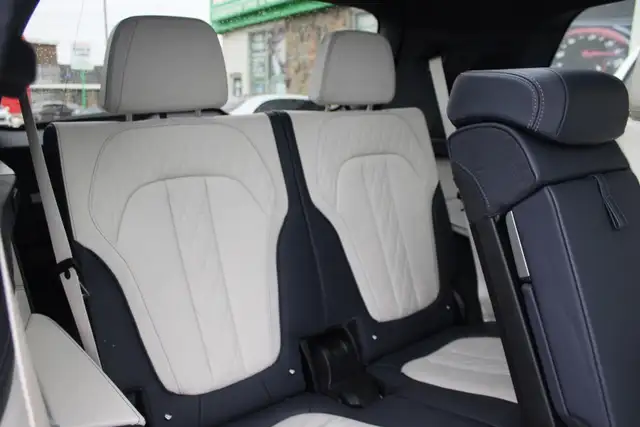 2019 BMW X7 - Photo 25