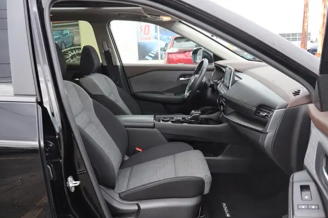 2023 Nissan Rogue - Photo 19