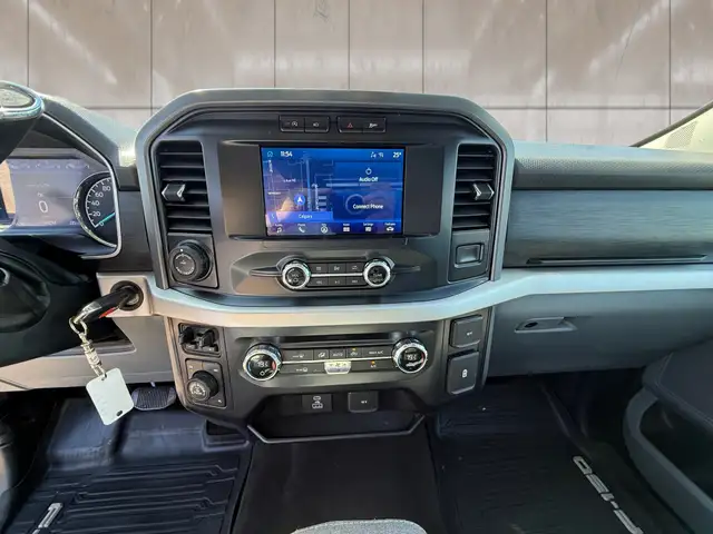 2021 Ford F-150 XLT 4WD SuperCrew 5.5' Box - Photo 11