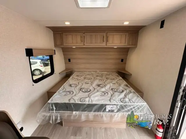 2026 KZ Sportsmen Classic 240BH Corner Bunks and Light - Photo 14