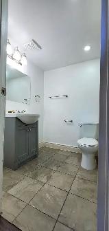 2bed. Basement Newmarket - Photo 2