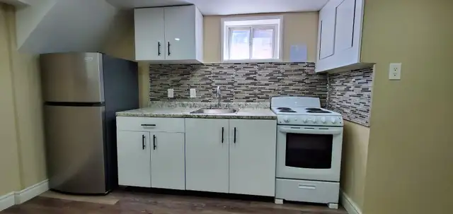 2bed. Basement Newmarket - Photo 5