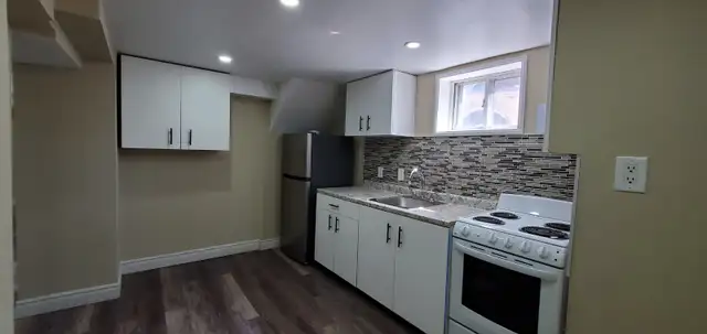 2bed. Basement Newmarket - Photo 7