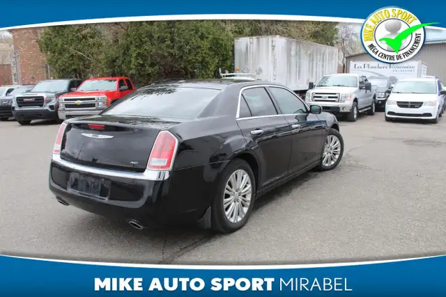2012 Chrysler 300 Berline 4 portes, V6, Limited, traction intégr - Photo 5