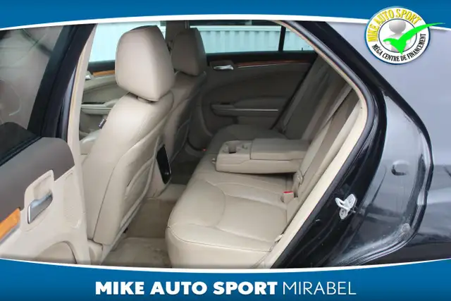 2012 Chrysler 300 Berline 4 portes, V6, Limited, traction intégr - Photo 9