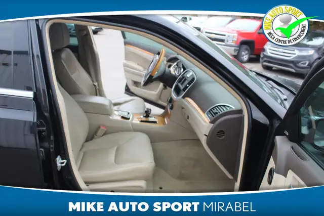 2012 Chrysler 300 Berline 4 portes, V6, Limited, traction intégr - Photo 12