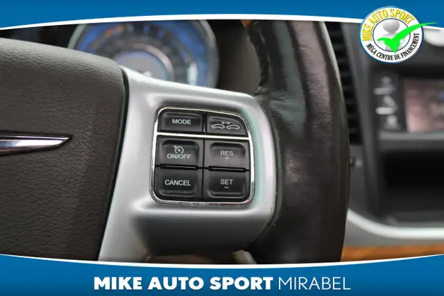 2012 Chrysler 300 Berline 4 portes, V6, Limited, traction intégr - Photo 19