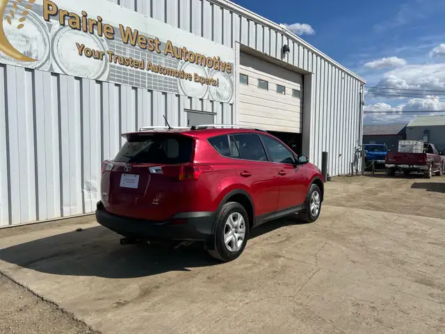 2015 Toyota RAV4 LE AWD | Remote Start | Heated Seats - Photo 5