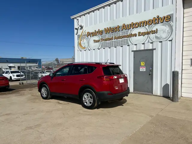 2015 Toyota RAV4 LE AWD | Remote Start | Heated Seats - Photo 7