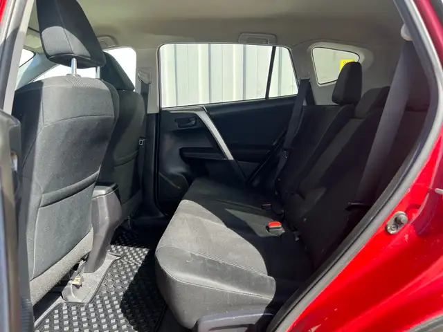 2015 Toyota RAV4 LE AWD | Remote Start | Heated Seats - Photo 21