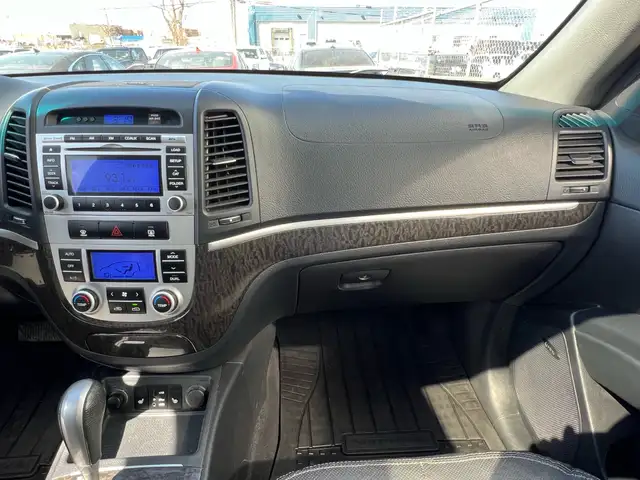 2009 Hyundai Santa Fe AWD GLS | No Accident | 2nd Set of Tires - Photo 22