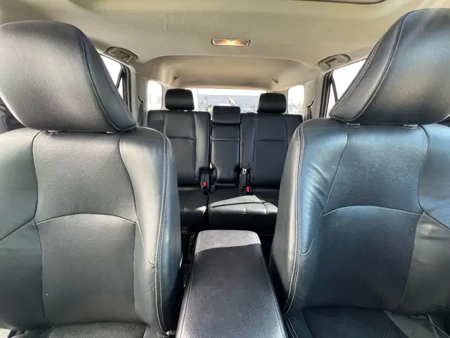 2016 Toyota 4Runner SR5 4WD | Sunroof | Reverse Camera - Photo 19