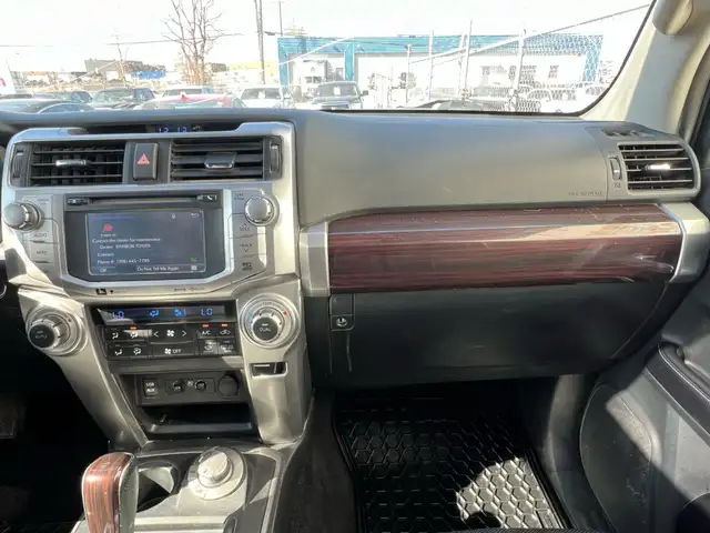 2016 Toyota 4Runner SR5 4WD | Sunroof | Reverse Camera - Photo 22