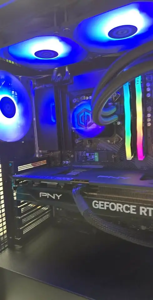 PC GAMING NEUF RTX 5070 12GB i9-14900KF 32GB DDR5 2TB NVMe WiFi - Photo 2