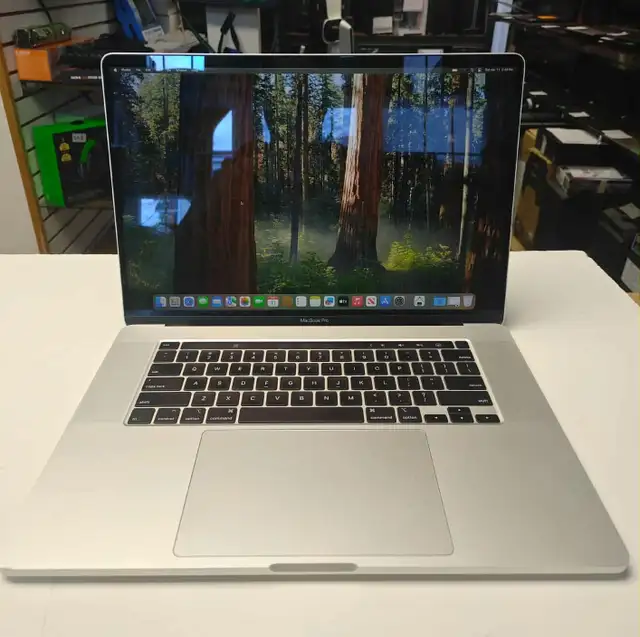 MacBook Pro 16po 2019 i9 8-Core 32Go 500Go SSD Radeon Pro 5500M