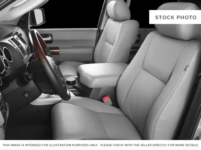 2015 Toyota Sequoia - Photo 5