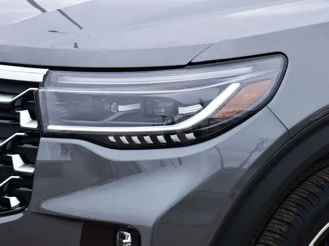 2026 Ford Explorer Platinum - Photo 7