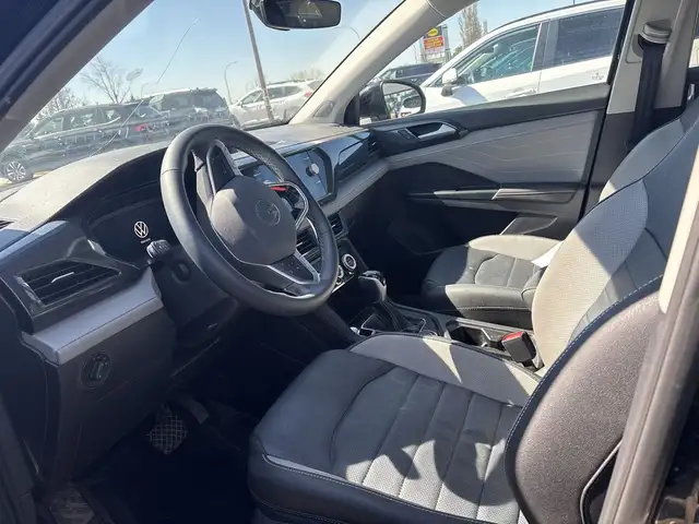 2024 Volkswagen Taos - Photo 4