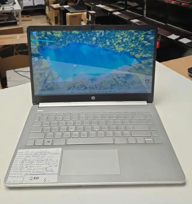 HP 14-fq0008ca AMD 3020e Go Ram SSD 256Go M.2 14 po HDMI