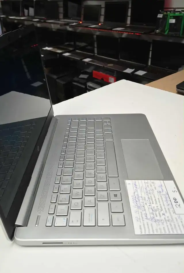 HP 14-fq0008ca AMD 3020e Go Ram SSD 256Go M.2 14 po HDMI - Photo 2