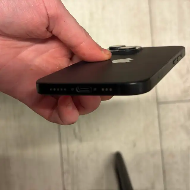 Iphone 15 128GB Excellent Condition - Photo 5