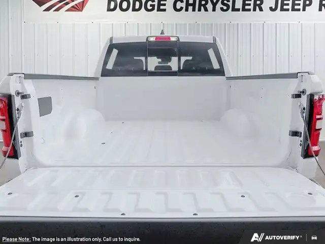 2026 Ram 1500 Black Express | Bucket Seats | Crew Cab 5'7 Box - Photo 8